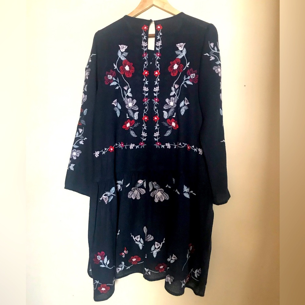 Zara Black Floral Embroidered Long-Sleeve Tunic Dress - Picture 8 of 15